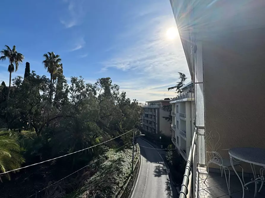 Immagine 3 di Appartamento in vendita  in Corso degli Inglesi 618 a San Remo