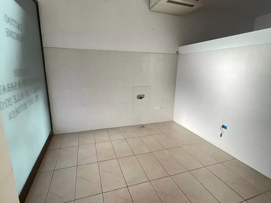 Immagine 18 di Ufficio in vendita  in Strada Carignano 23 a Moncalieri