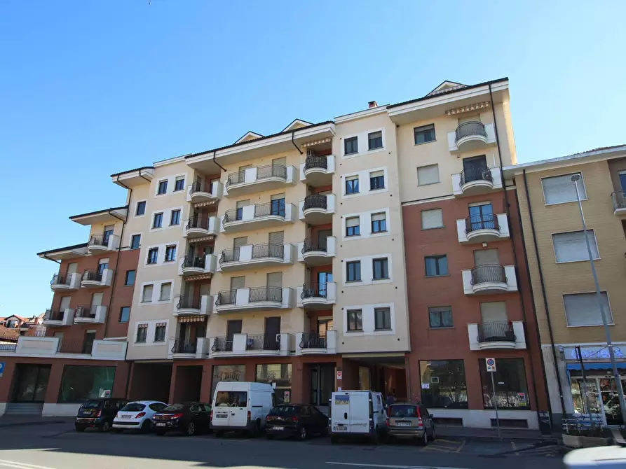 Immagine 1 di Ufficio in vendita  in Strada Carignano 23 a Moncalieri