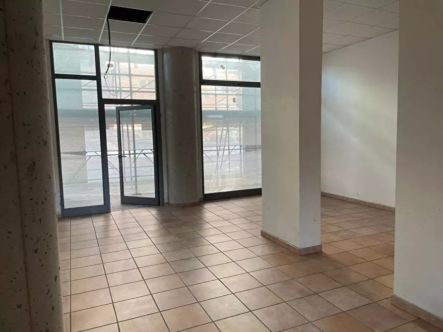 Immagine 2 di Ufficio in vendita  in Via Val Della Torre 25 a Torino