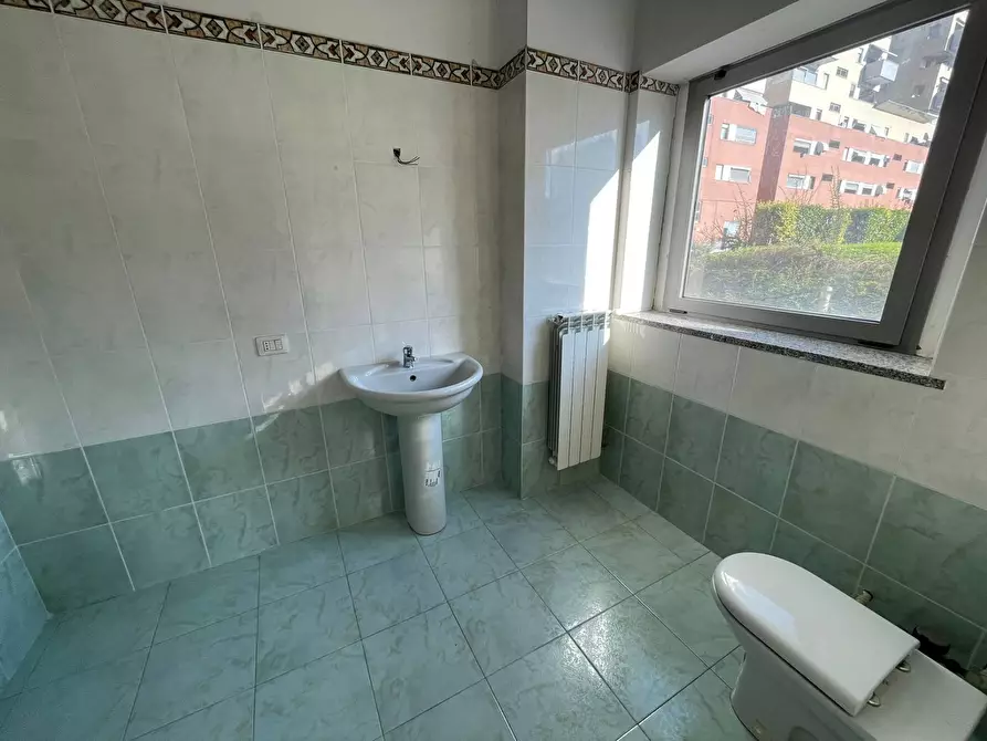 Immagine 7 di Ufficio in vendita  in Via Val Della Torre 41/5 a Torino