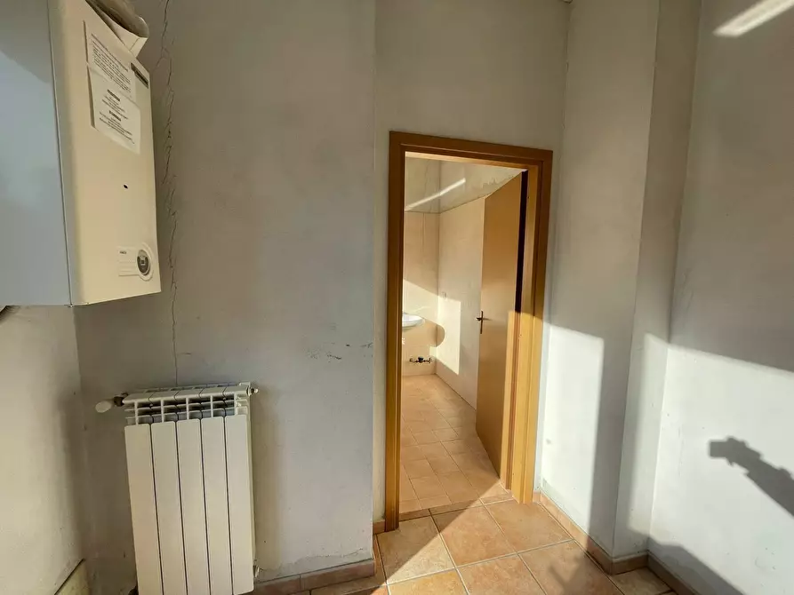 Immagine 8 di Ufficio in vendita  in Via Val Della Torre 33 a Torino