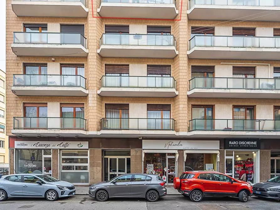 Immagine 1 di Appartamento in vendita  in Via Raffaele Cadorna 17 a Torino