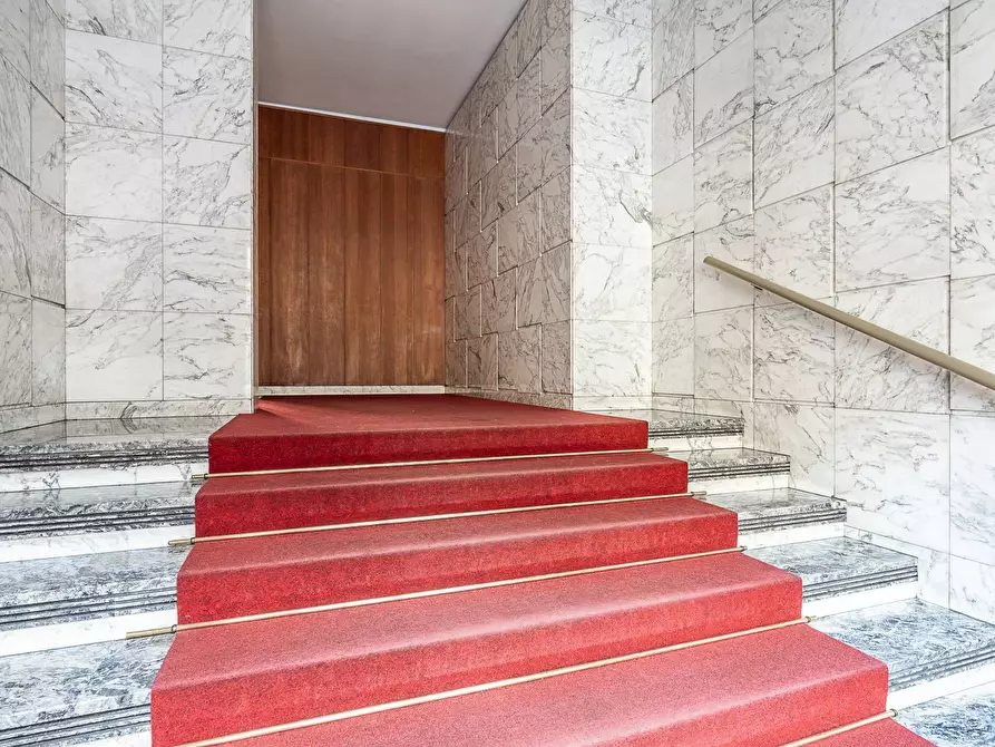 Immagine 3 di Appartamento in vendita  in Via Raffaele Cadorna 17 a Torino