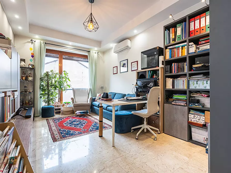 Immagine 14 di Appartamento in vendita  in Via Raffaele Cadorna 17 a Torino