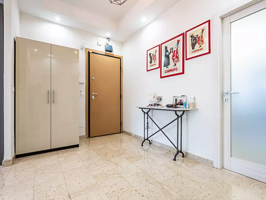 Immagine 27 di Appartamento in vendita  in Via Raffaele Cadorna 17 a Torino