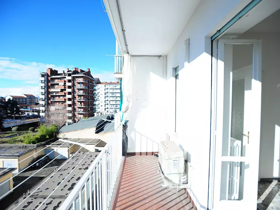 Immagine 9 di Appartamento in vendita  in Via Nicomede Bianchi 105 a Torino