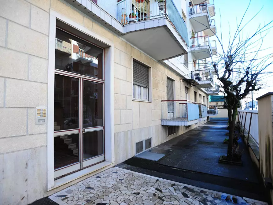 Immagine 27 di Appartamento in vendita  in Via Nicomede Bianchi 105 a Torino