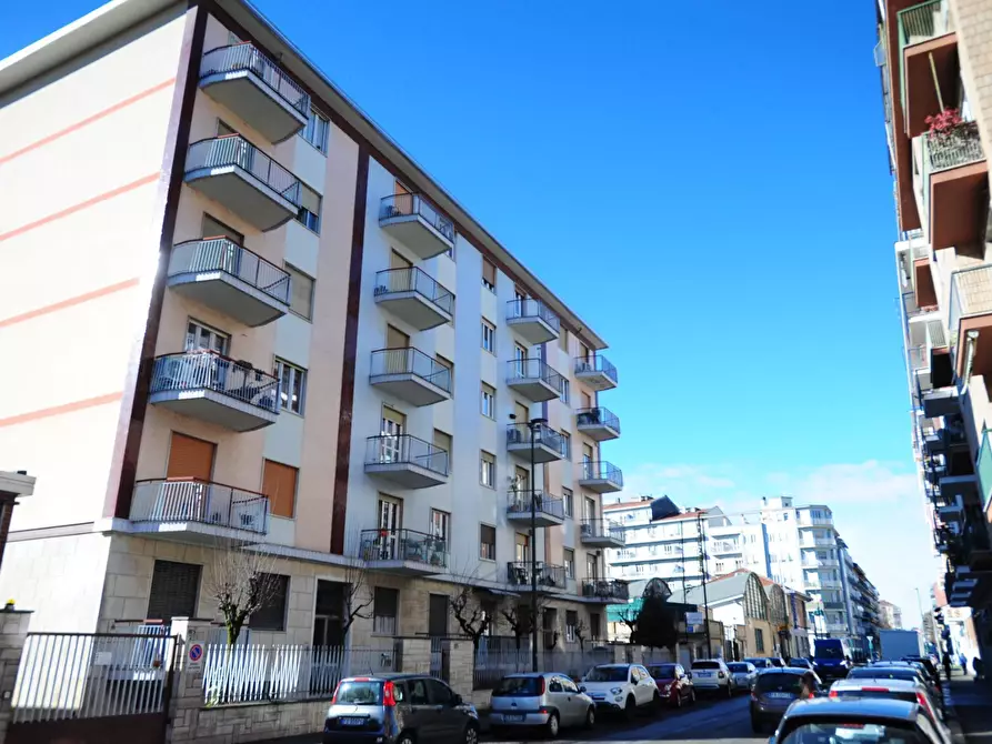 Immagine 31 di Appartamento in vendita  in Via Nicomede Bianchi 105 a Torino