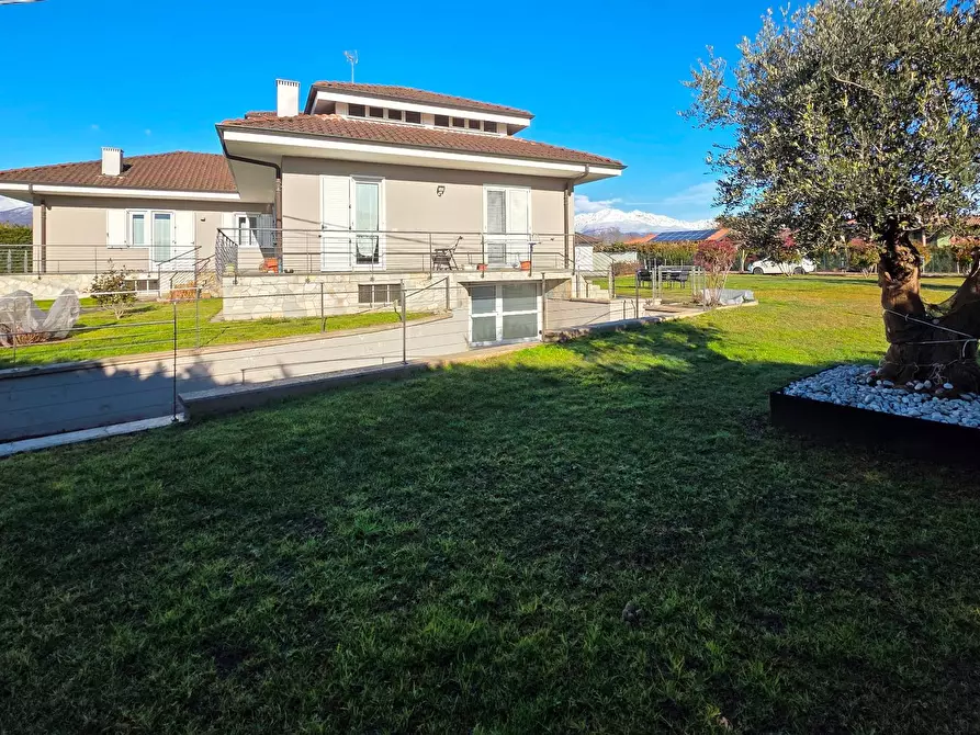 Immagine 4 di Villa in vendita  in Via Boschetti 15 a Ala Di Stura