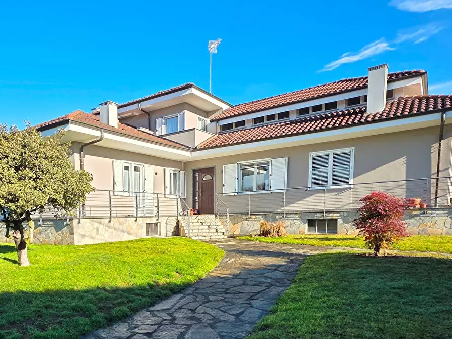 Immagine 12 di Villa in vendita  in Via Boschetti 15 a Ala Di Stura
