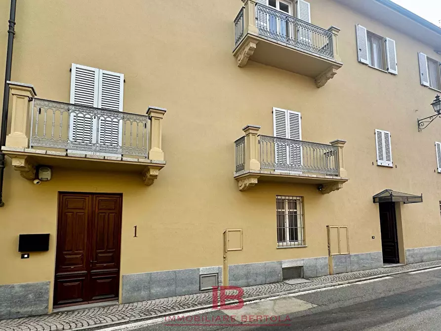 Immagine 2 di Negozio in affitto  in via roma 1 a Castelletto Stura