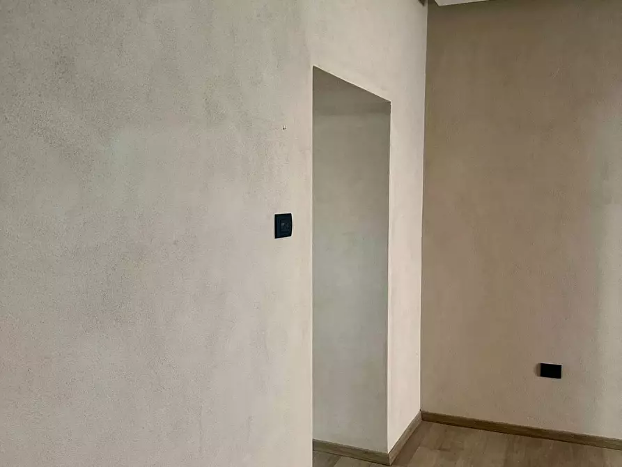 Immagine 13 di Negozio in affitto  in via roma 1 a Castelletto Stura