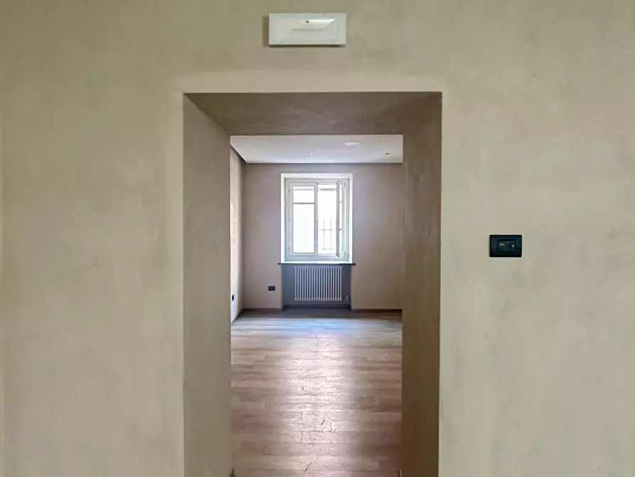 Immagine 21 di Negozio in affitto  in via roma 1 a Castelletto Stura