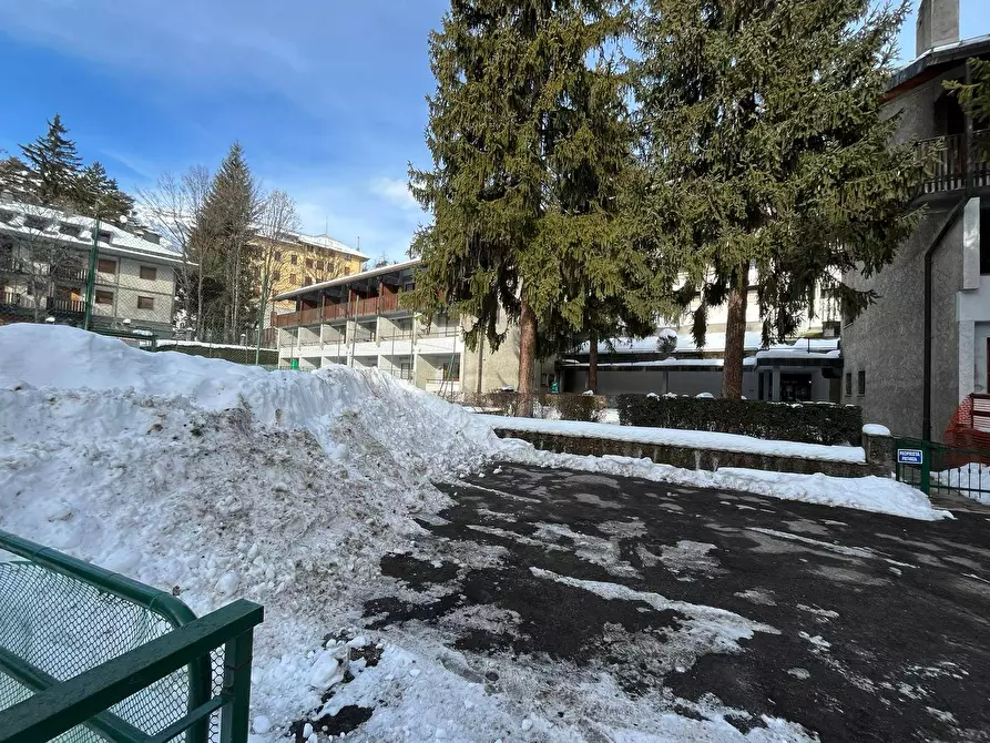 Immagine 21 di Appartamento in vendita  in Via Montello 7 a Bardonecchia