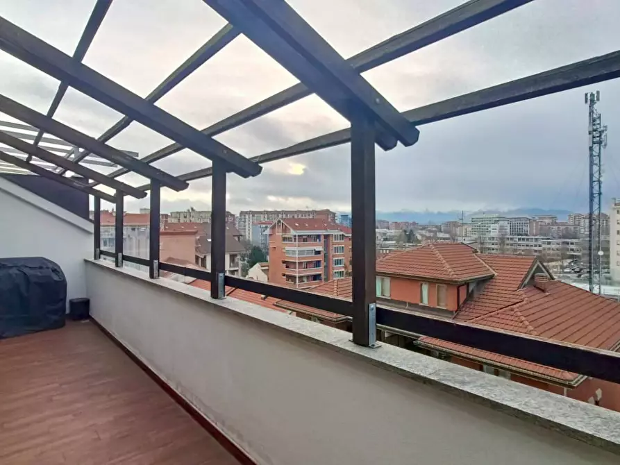 Immagine 3 di Attico in affitto  in Via Bassano a Torino