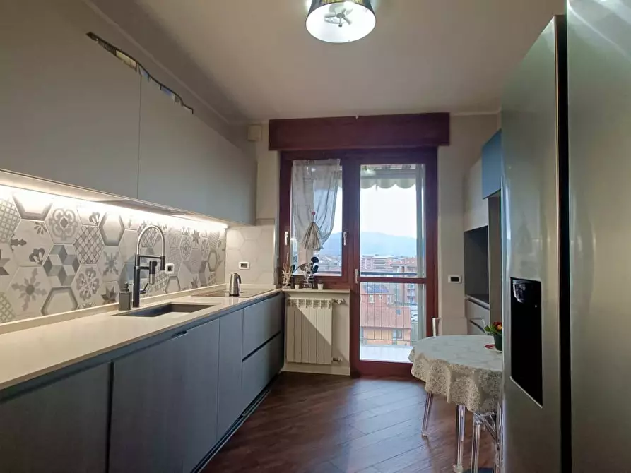 Immagine 4 di Attico in affitto  in Via Bassano a Torino