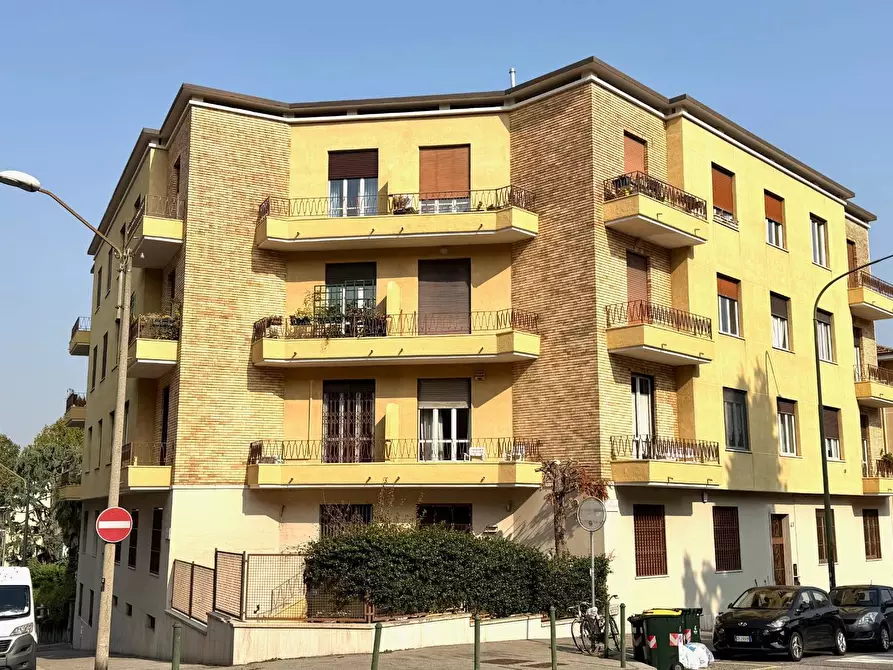 Immagine 1 di Appartamento in vendita  in Via Lomellina 49 a Torino