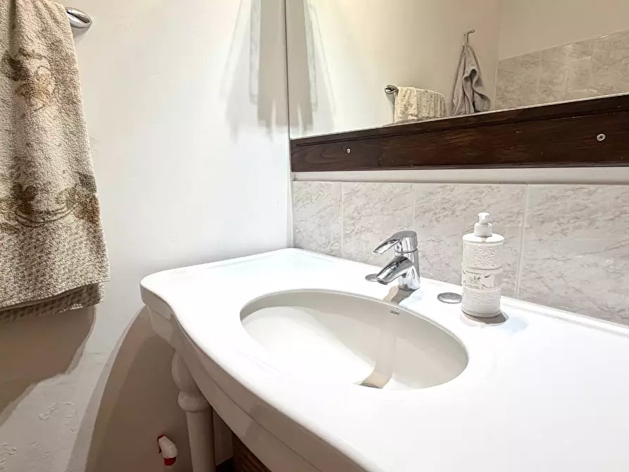 Immagine 15 di Appartamento in vendita  in Via Lomellina 49 a Torino