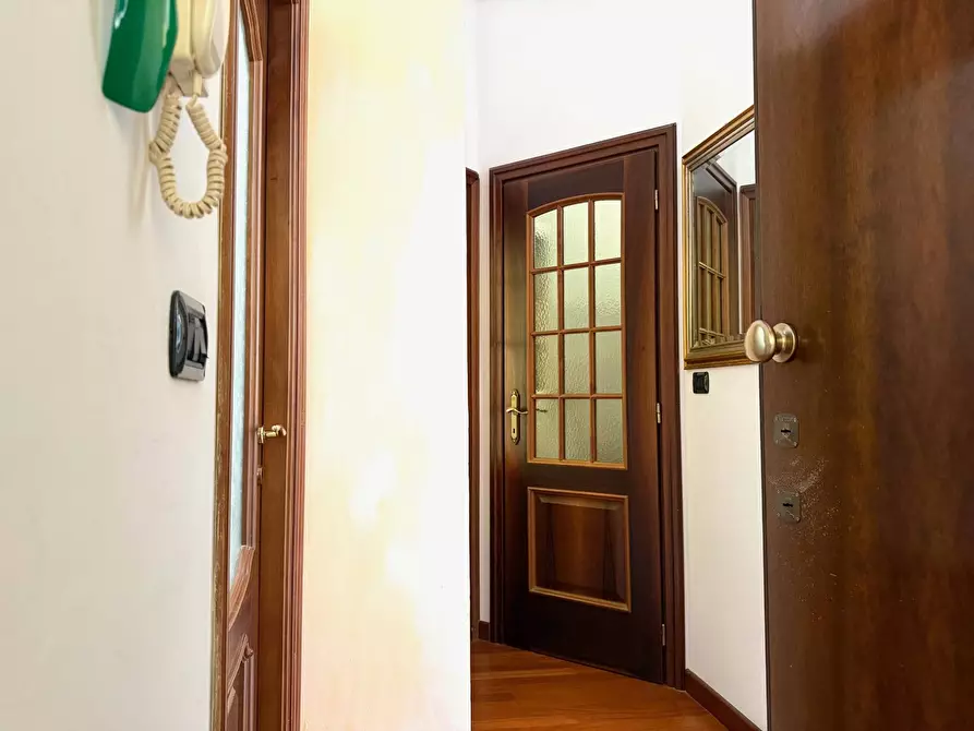 Immagine 18 di Appartamento in vendita  in Via Lomellina 49 a Torino