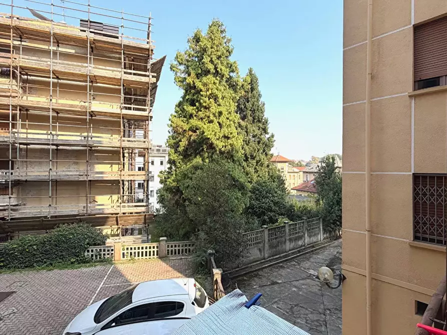 Immagine 21 di Appartamento in vendita  in Via Lomellina 49 a Torino