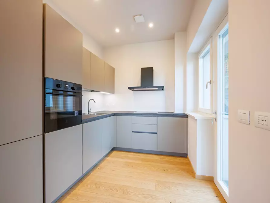 Immagine 7 di Appartamento in affitto  in Viale Venticinque Aprile a Torino