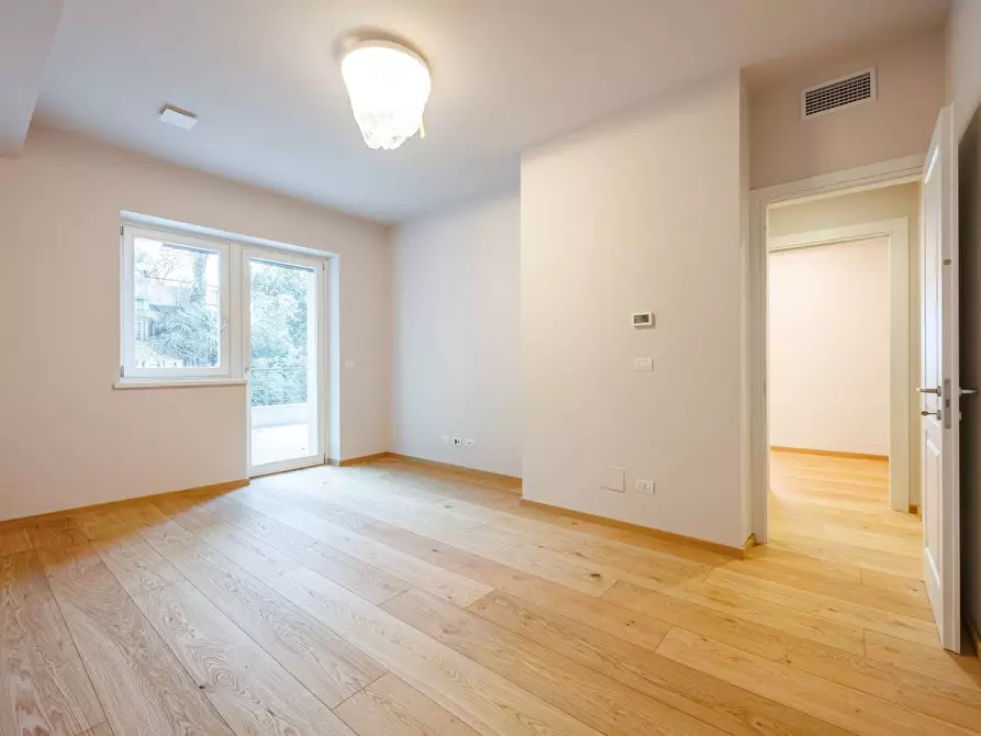 Immagine 10 di Appartamento in affitto  in Viale Venticinque Aprile a Torino