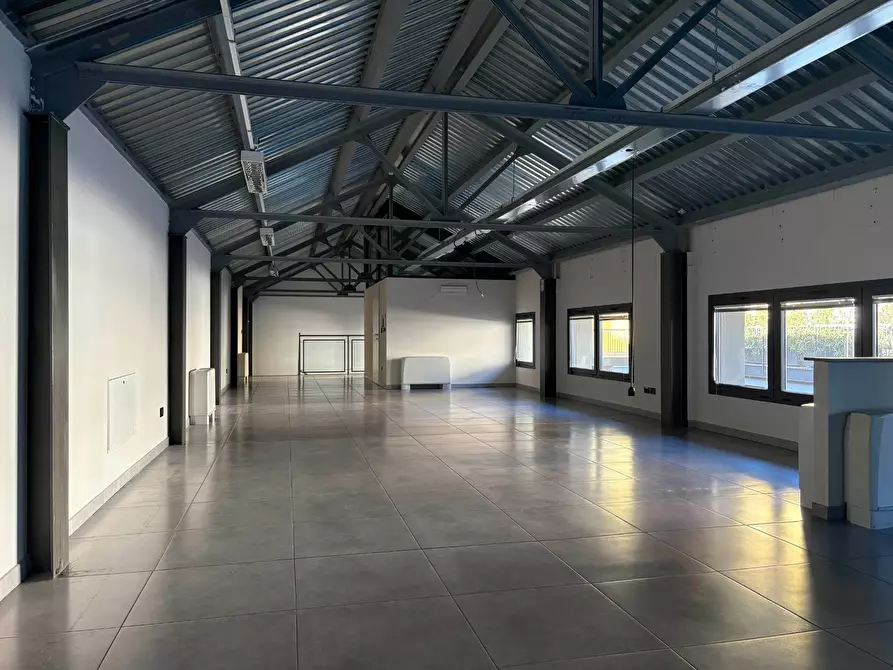 Immagine 2 di Ufficio in affitto  in Via Teodoro Secondo a Chivasso