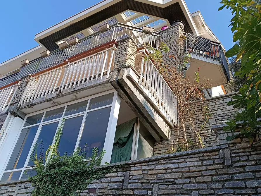 Immagine 3 di Casa semindipendente in vendita  in Regione  Oviglia inferiore 3 a Lanzo Torinese