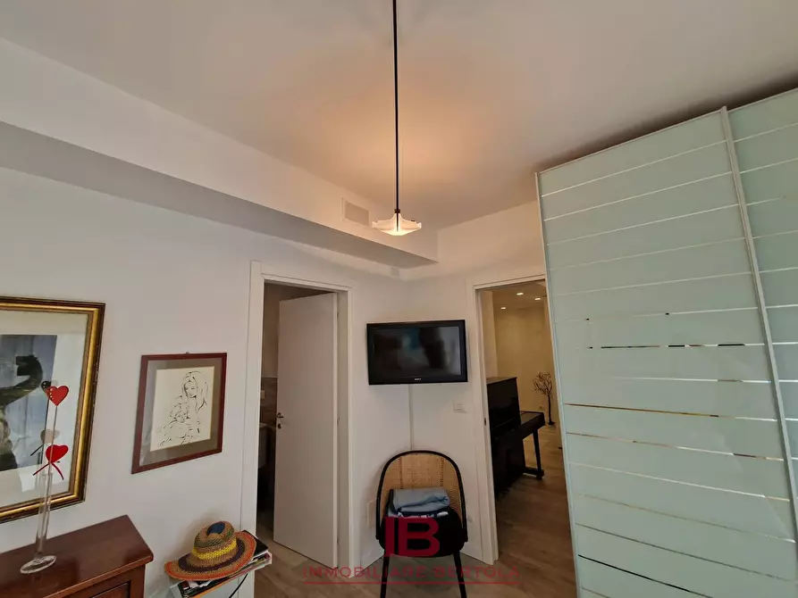 Immagine 13 di Appartamento in vendita  in corso alcide de gasperi 53 a Cuneo