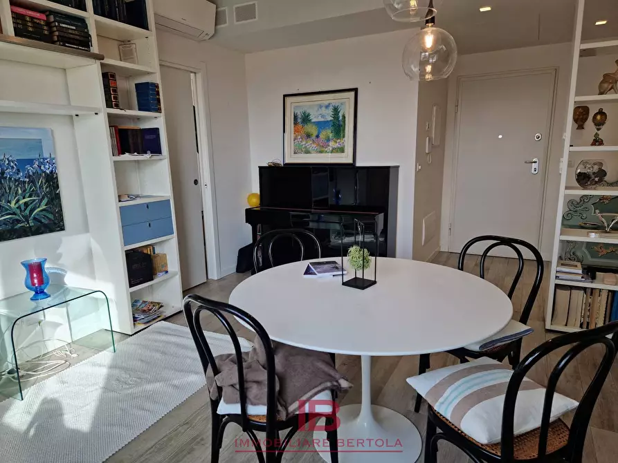 Immagine 4 di Appartamento in vendita  in corso alcide de gasperi 53 a Cuneo