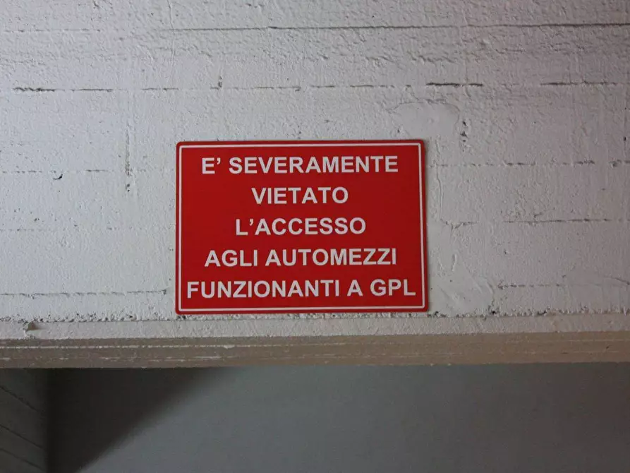 Immagine 12 di Box auto in affitto  in Via Malta 10 a Torino