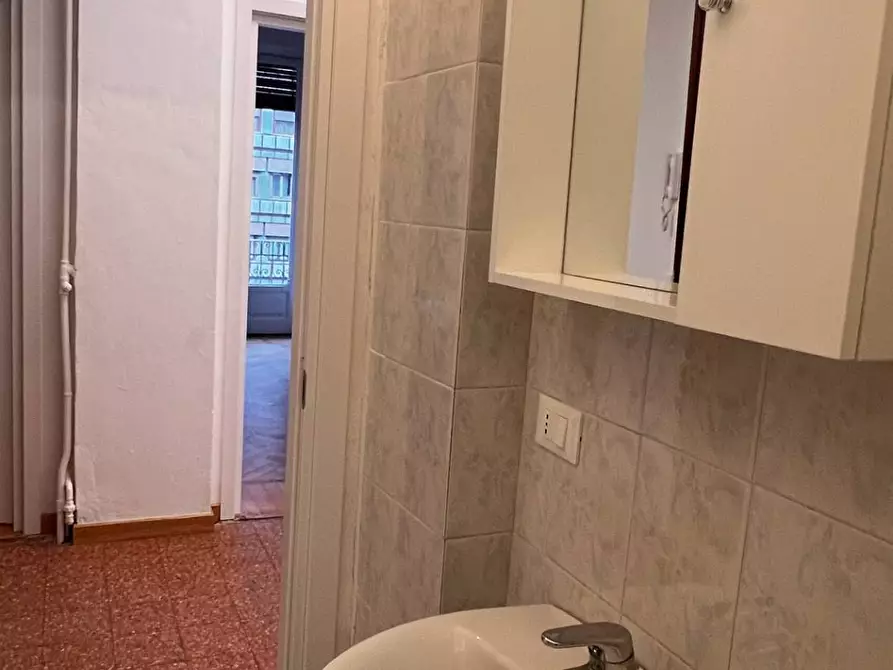 Immagine 19 di Casa semindipendente in affitto  in Via Enrico Cialdini 23 a Torino