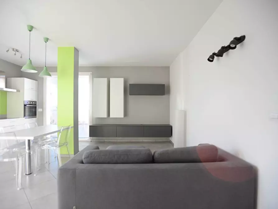 Immagine 3 di Appartamento in vendita  in Strada Piossasco 65 a Orbassano