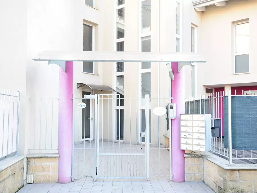 Immagine 38 di Appartamento in vendita  in Strada Piossasco 65 a Orbassano