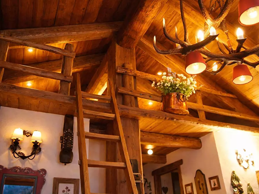 Immagine 22 di Appartamento in vendita  in Via Champlas du Col Fraz.Rollieres 13 a Cesana Torinese