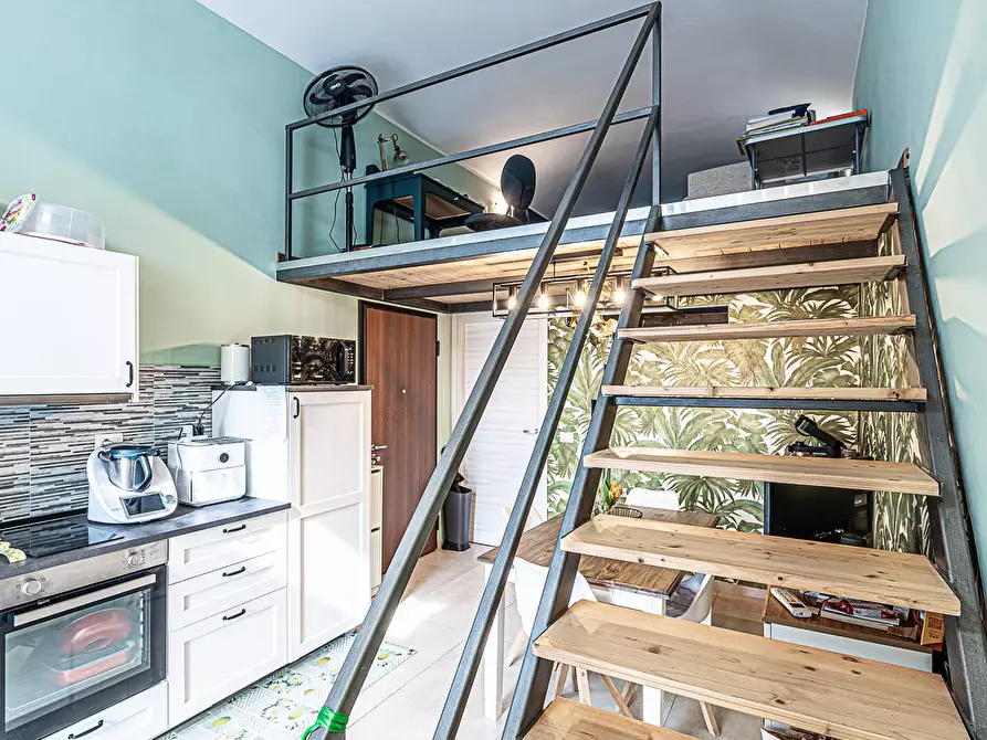 Immagine 8 di Loft/Open space in vendita  in Via Varallo 4 a Torino