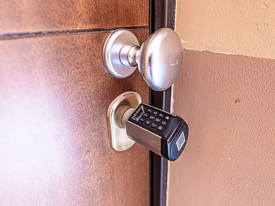 Immagine 24 di Loft/Open space in vendita  in Via Varallo 4 a Torino