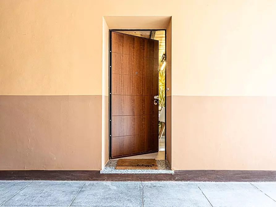 Immagine 25 di Loft/Open space in vendita  in Via Varallo 4 a Torino