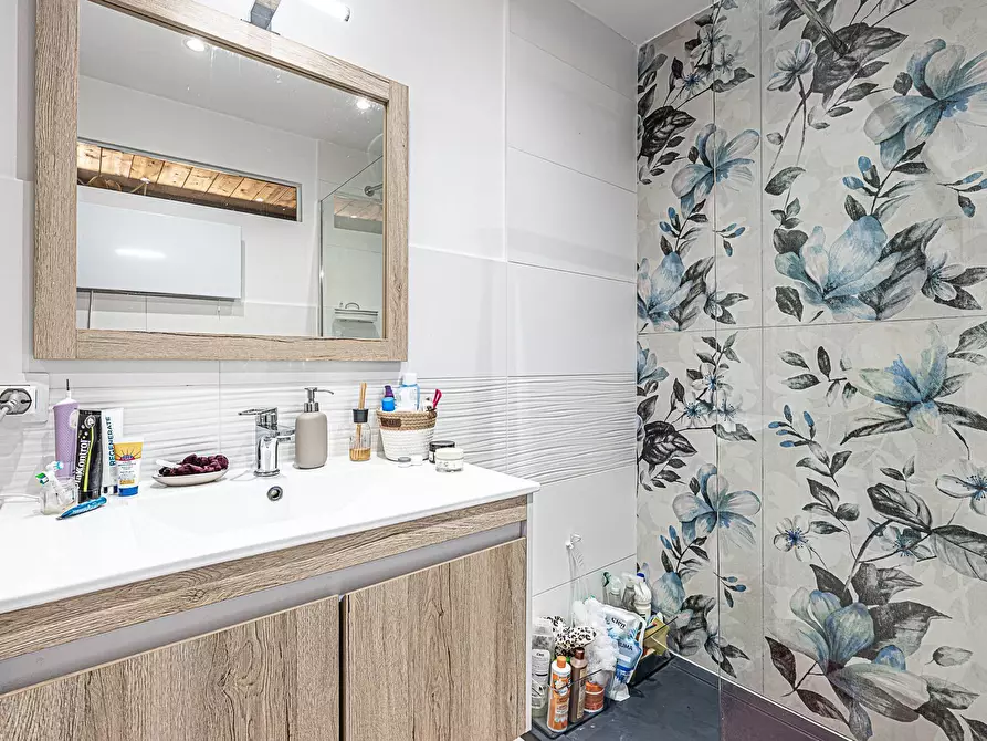 Immagine 22 di Loft/Open space in vendita  in Via Varallo 4 a Torino