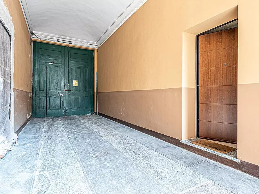 Immagine 25 di Loft/Open space in vendita  in Via Varallo 4 a Torino