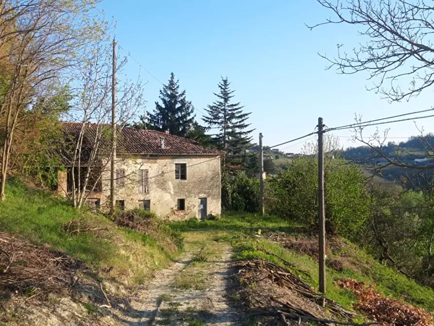 Immagine 7 di Rustico / casale in vendita  in Via Canelli a Cassinasco