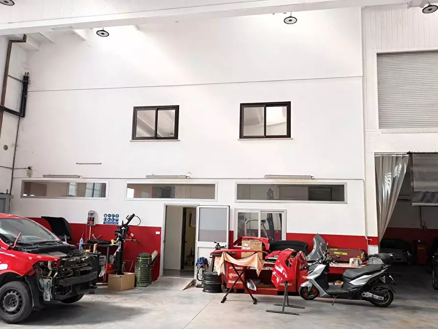Immagine 4 di Capannone industriale in vendita  in via Ferdinando Santi 1/1 a Nichelino