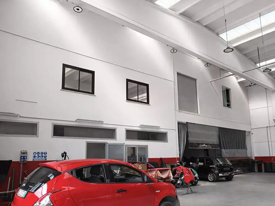 Immagine 6 di Capannone industriale in vendita  in via Ferdinando Santi 1/1 a Nichelino