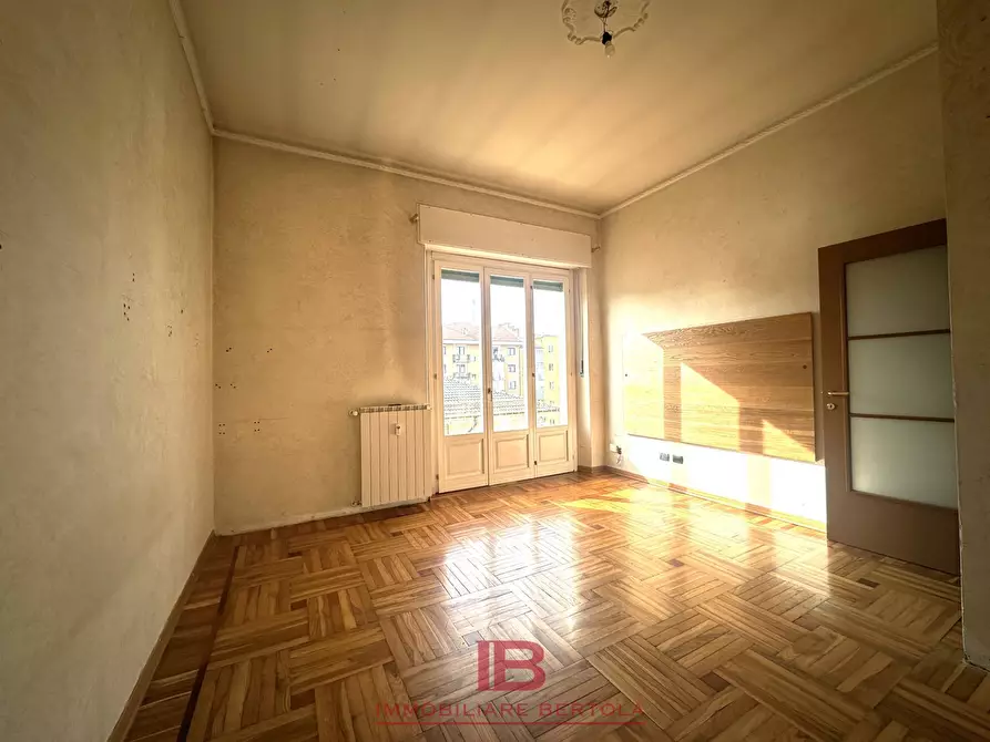 Immagine 3 di Appartamento in vendita  in VIA SCHIAPARELLI 34 a Cuneo