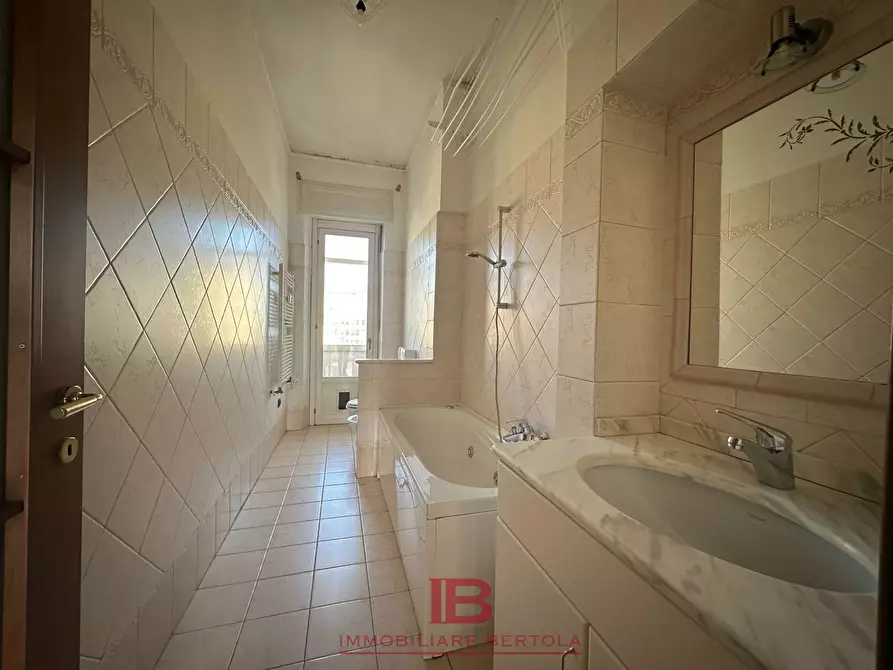 Immagine 20 di Appartamento in vendita  in VIA SCHIAPARELLI 34 a Cuneo