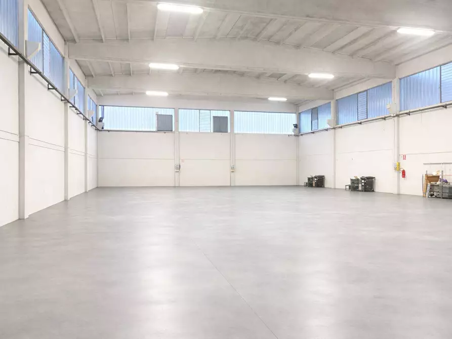 Immagine 6 di Capannone industriale in affitto  in Via Venaria a Collegno