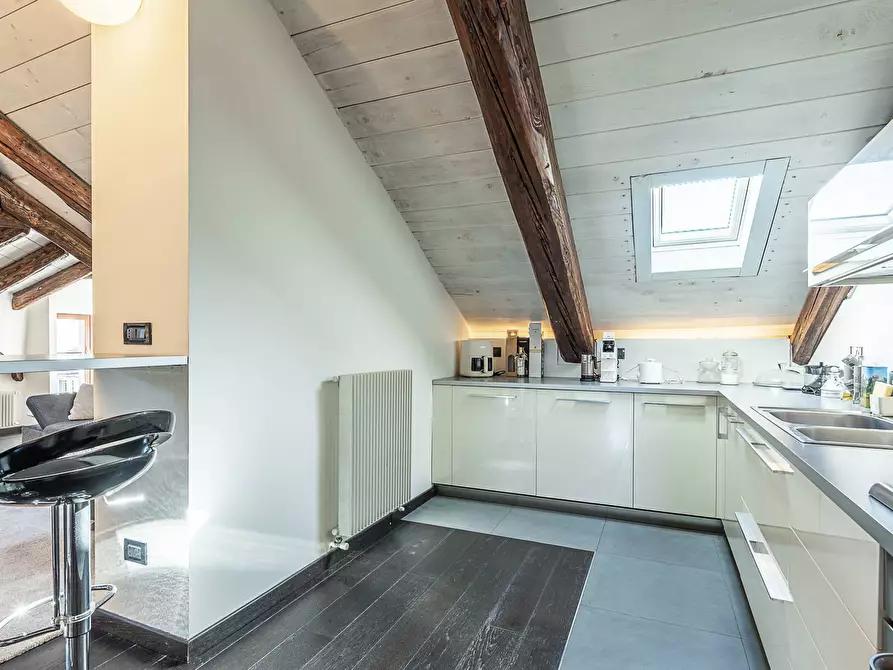 Immagine 11 di Appartamento in affitto  in Via Cibrario 28 a Torino