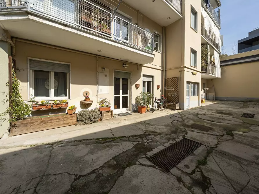 Immagine 46 di Appartamento in vendita  in Corso Quintino Sella 134 a Torino