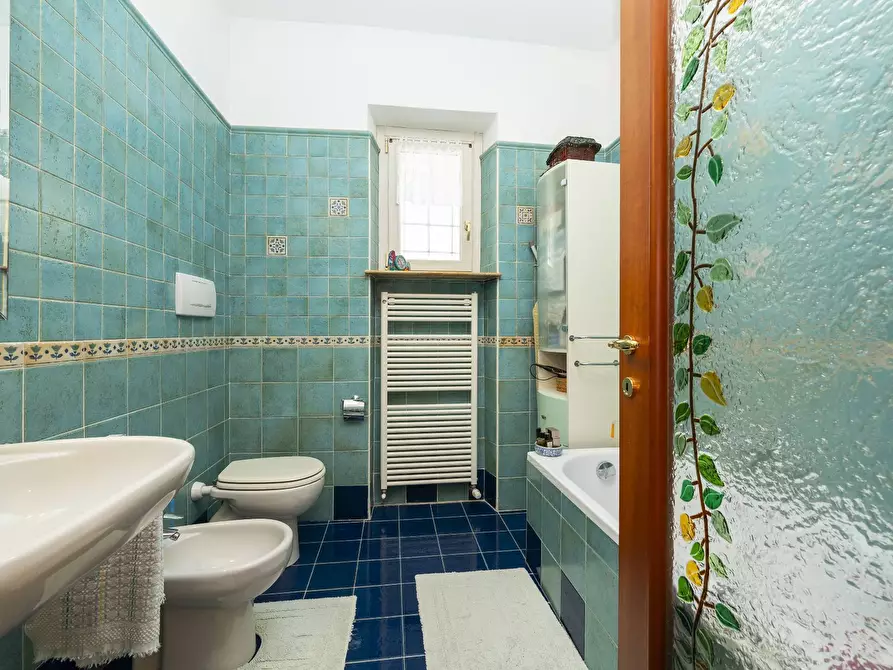 Immagine 32 di Appartamento in vendita  in Corso Quintino Sella 134 a Torino